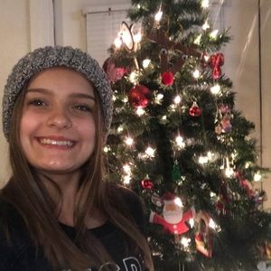 Meet your Posher, Elyssa